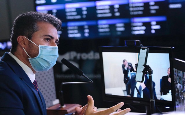 Marcos Rogério apresenta parecer