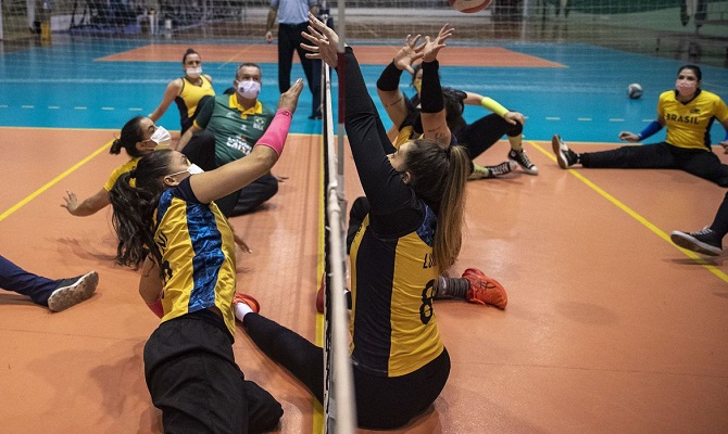 luisa-fiorese-volei-senado-quadra (1)