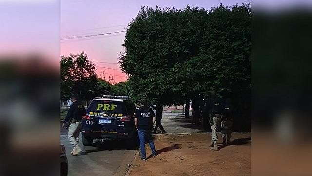 e9a2324d-8df9-4f46-a77c-a671a33180ff