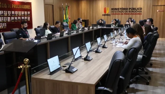 IMG-ed397d40-5e3c-407e-95d4-75f8aee67e0f-MPRO avalia e discute a política de assistência social no Estado de Rondônia